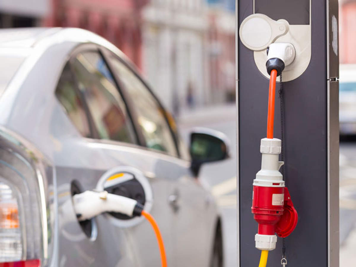 Tata Power Ties Up With HPCL To Provide End To End EV Charging Stations