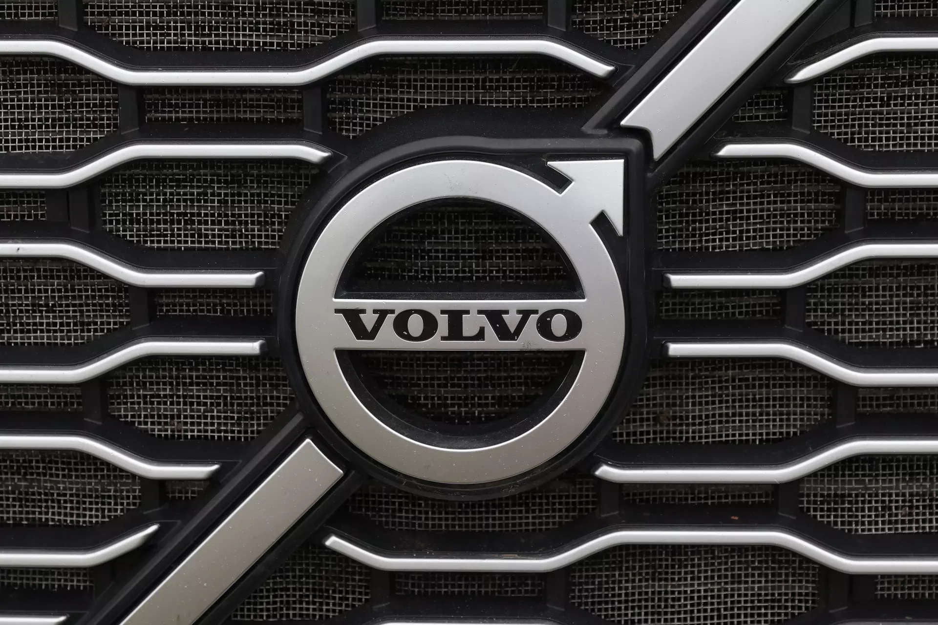 Volvo order deals