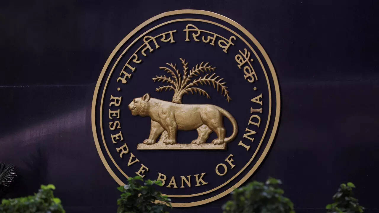 <p>If this strength in USD/INR continues, the Reserve Bank of India (RBI) will definitely protect the rupee, Bhansali added.</p>