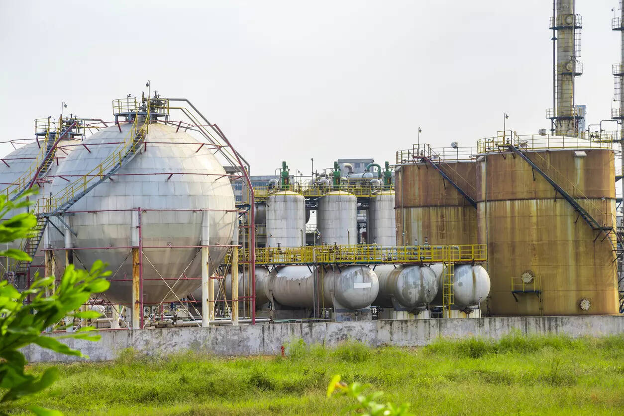 <p>The state government was 'dilly-dallying' on accepting HPCL's cost escalation demand, which was first made in August 2021. The state petroleum department then appointed Mecon to do a review.</p>