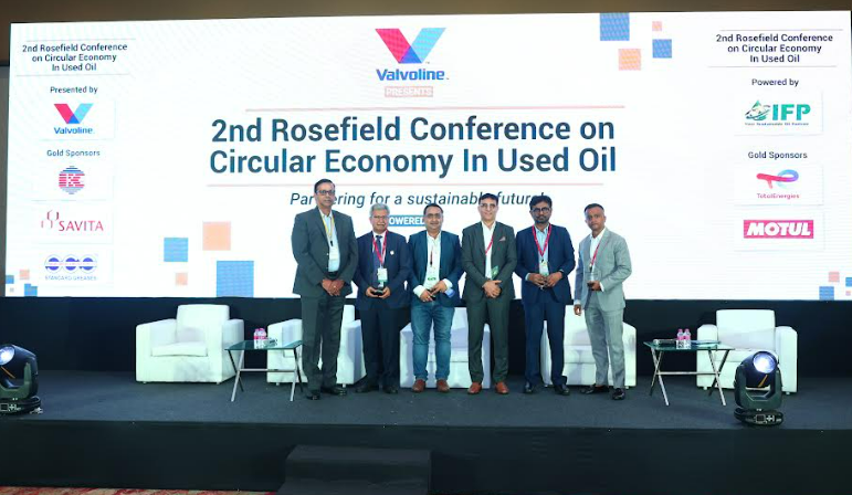 <p>Hem Pande, Former Secretary, MoEFCC, recognised the need for effective policy execution and a shift from shareholders to stakeholders.</p>