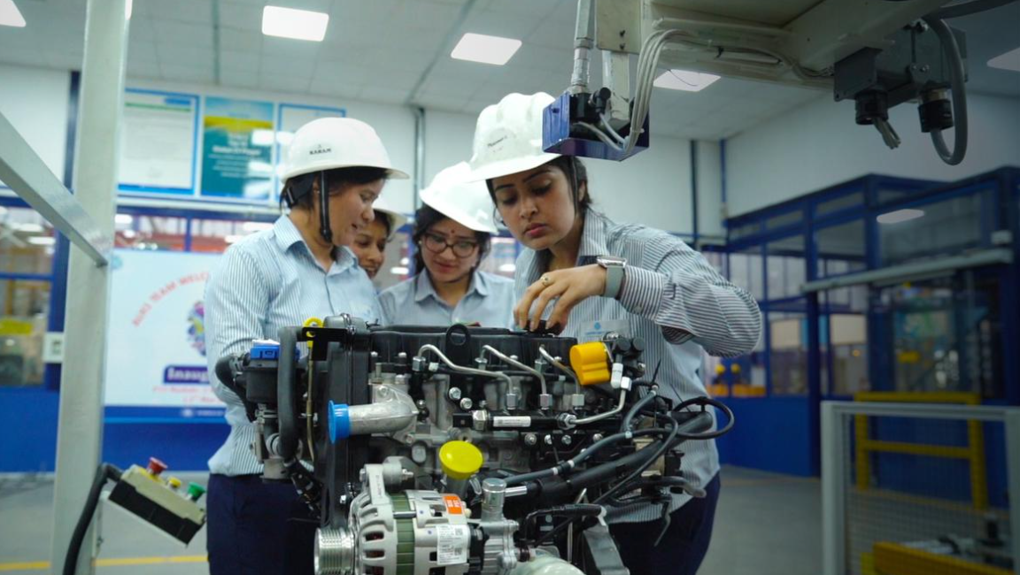 <p><br>At commercial vehicle maker Ashok Leyland, 991 women work at its seven different manufacturing plants. At the company's Hosur plant, an all-women assembly line comprising nearly 120 of them is engaged in the assembly of engines for light commercial vehicles producing 120 engines per shift in a day.</p>