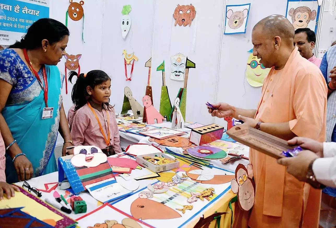 UP CM Yogi Adityanath inaugurates ‘Sampark Smartshala-Smart Block’ programme in Gorakhpur – ET Government