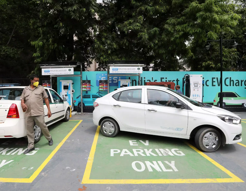 <p>Sandhya R, a techie said, “The EV adoption still has uncertainties surrounding battery longevity, high replacement costs, lack of servicing infrastructure, and other related issues.</p>