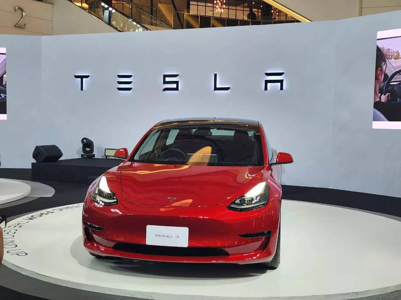 <p>Malaysia's Trade Ministry granted approval to Tesla Inc. in March to import battery-run electric vehicles (EVs) into the country</p>