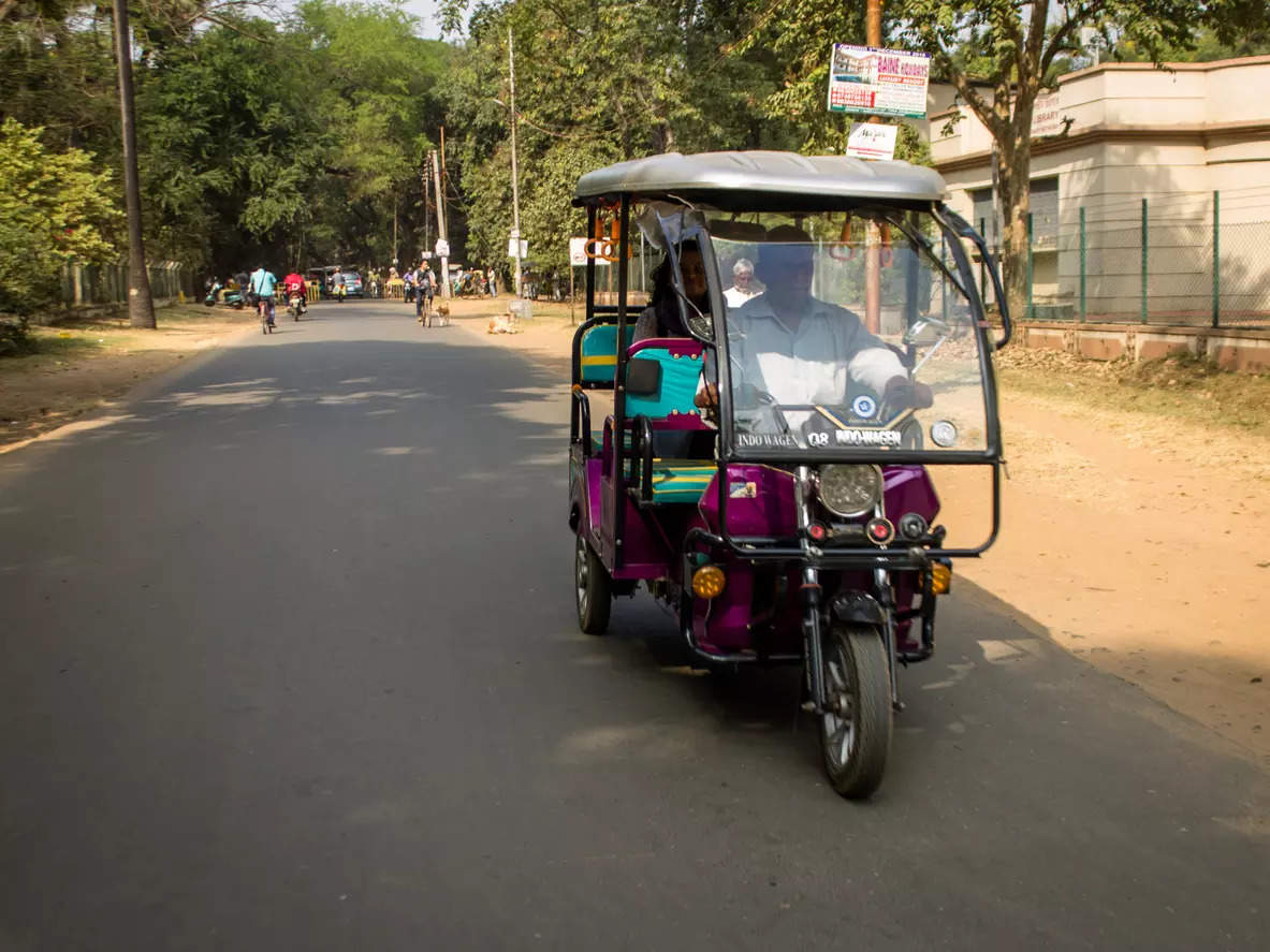 <p>E-rickshaws to replace diesel autos in Amritsar.</p>