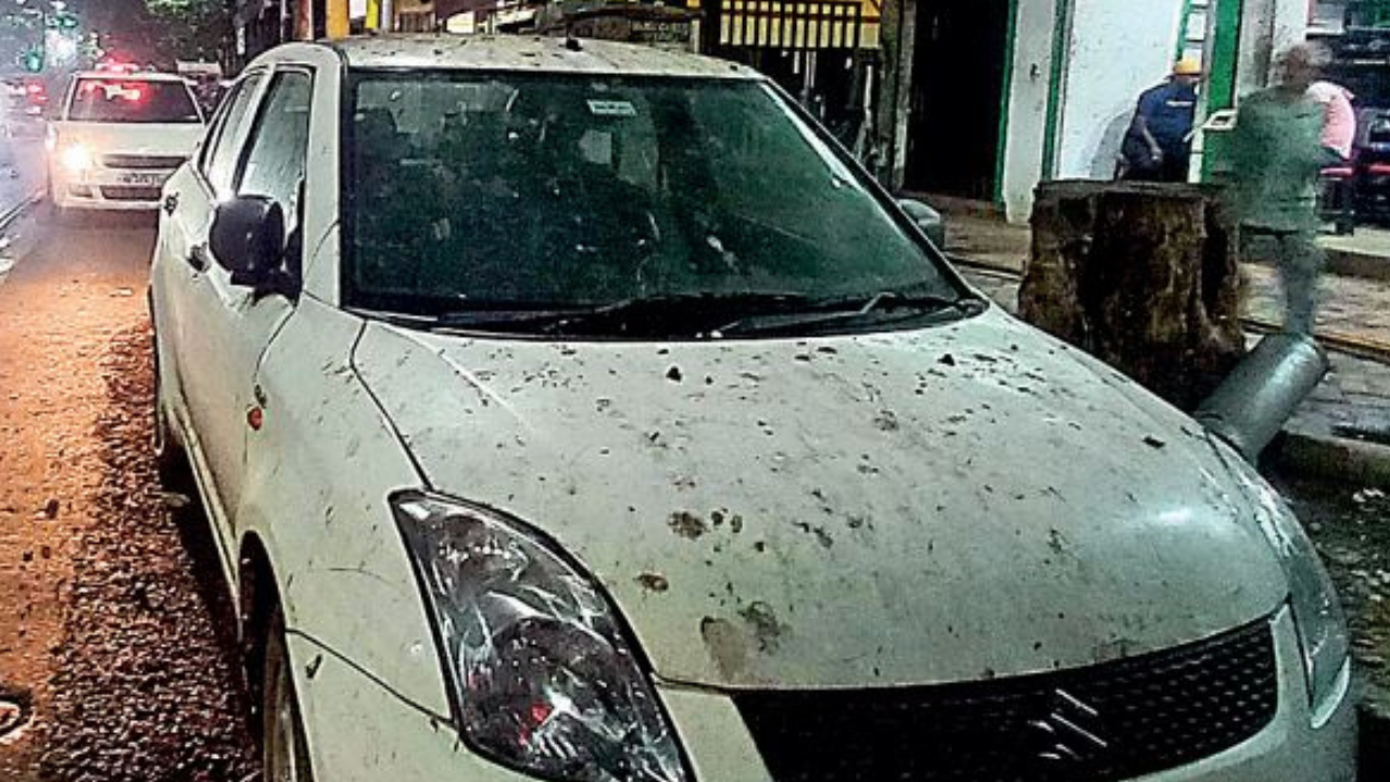 <p>The audit was conducted following a KMC advisory to remove all vehicles lying unattended on roads in an attempt to control the spread of dengue this season.</p>