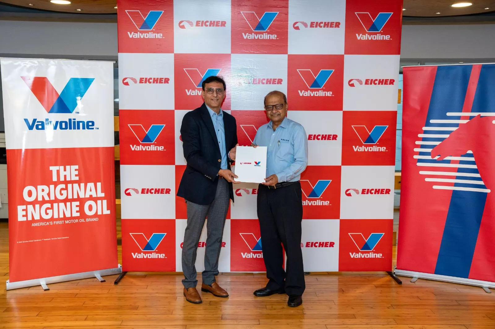 <p>Vinod Aggarwal, Managing Director and CEO, VE Commercial Vehicles Ltd, also welcomed the partnership extension for world-class lubrication solutions in Eicher trucks and buses.</p>