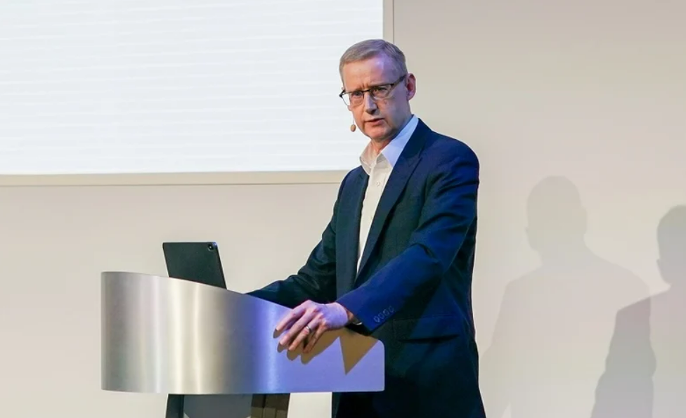 <p>He joined Jaguar Land Rover in 1990,and held a variety of financial positions until 2008, when he became Deputy Chief Financial Officer and Operations Controller, and subsequently Chief Transformation Officer.</p>