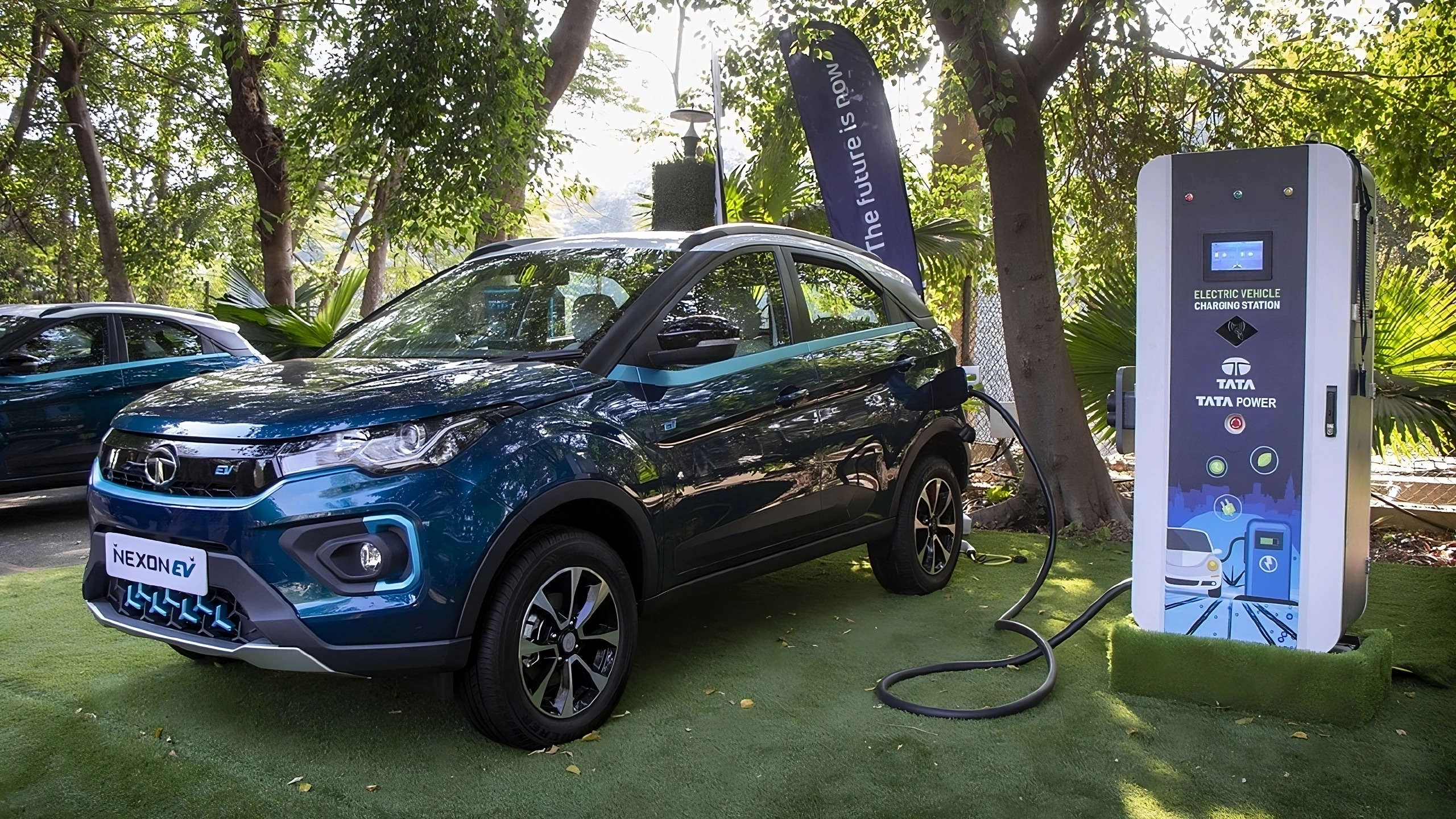 Tata nexon deals ev charger