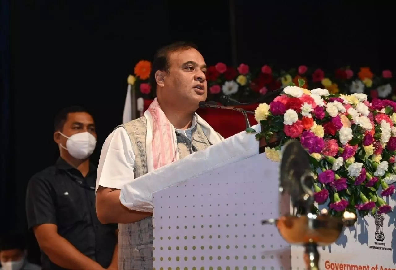 <p>Guwahati, Aug 7 (IANS) Assam Chief Minister Himanta Biswa Sarma on Sunday lauded the efforts of the Central government for taking the initiative to re-develop 32 railway stations in the state under the 'Amrit Bharat Station' initiative which was launched by the Prime Minister Narendra Modi on Sunday.</p>