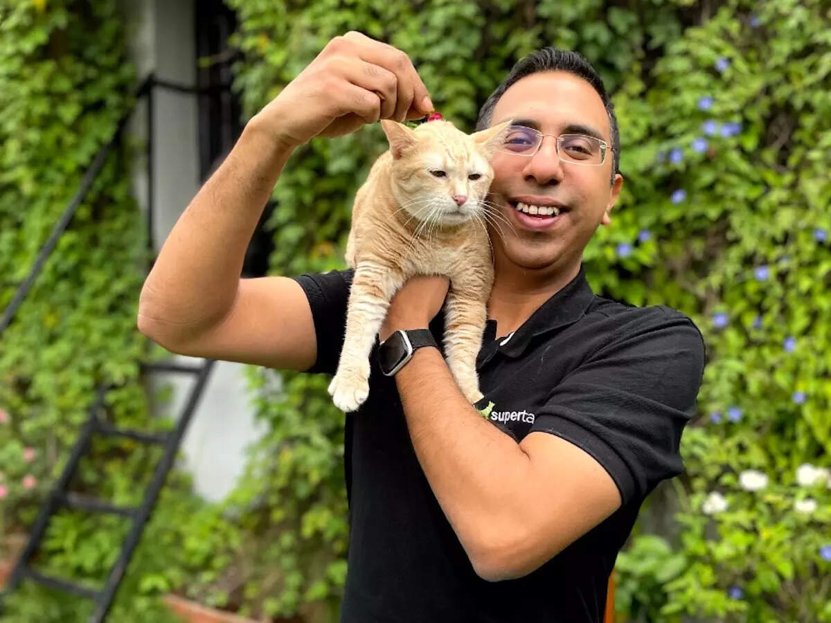 <p>Varun Sadana, Co-Founder, Supertails (with Satchmo, Chief Happiness Officer, Supertails)</p>