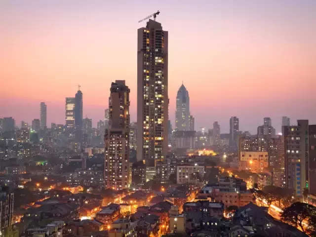 <p>By 2030, the state government plans to take the GDP of the Mumbai Metropolitan Region (MMR) to $300 billion.</p>