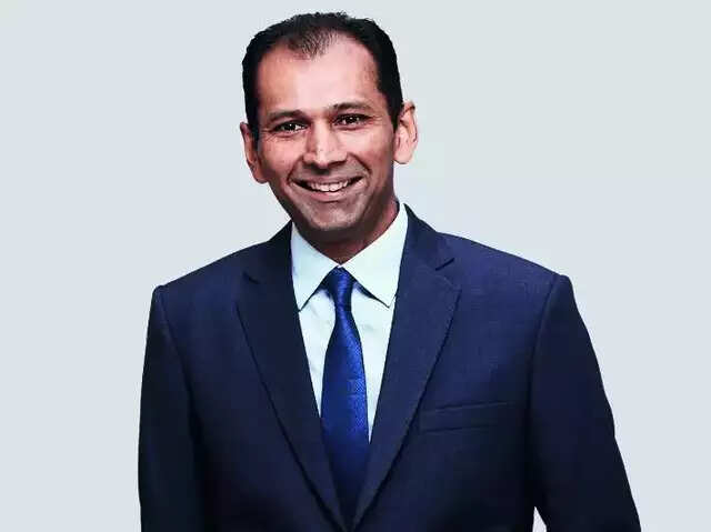 <p>Shah is setting up his own venture, as per an internal note circulated to employees by M&amp;M's group chief executive officer Anish Shah.</p>