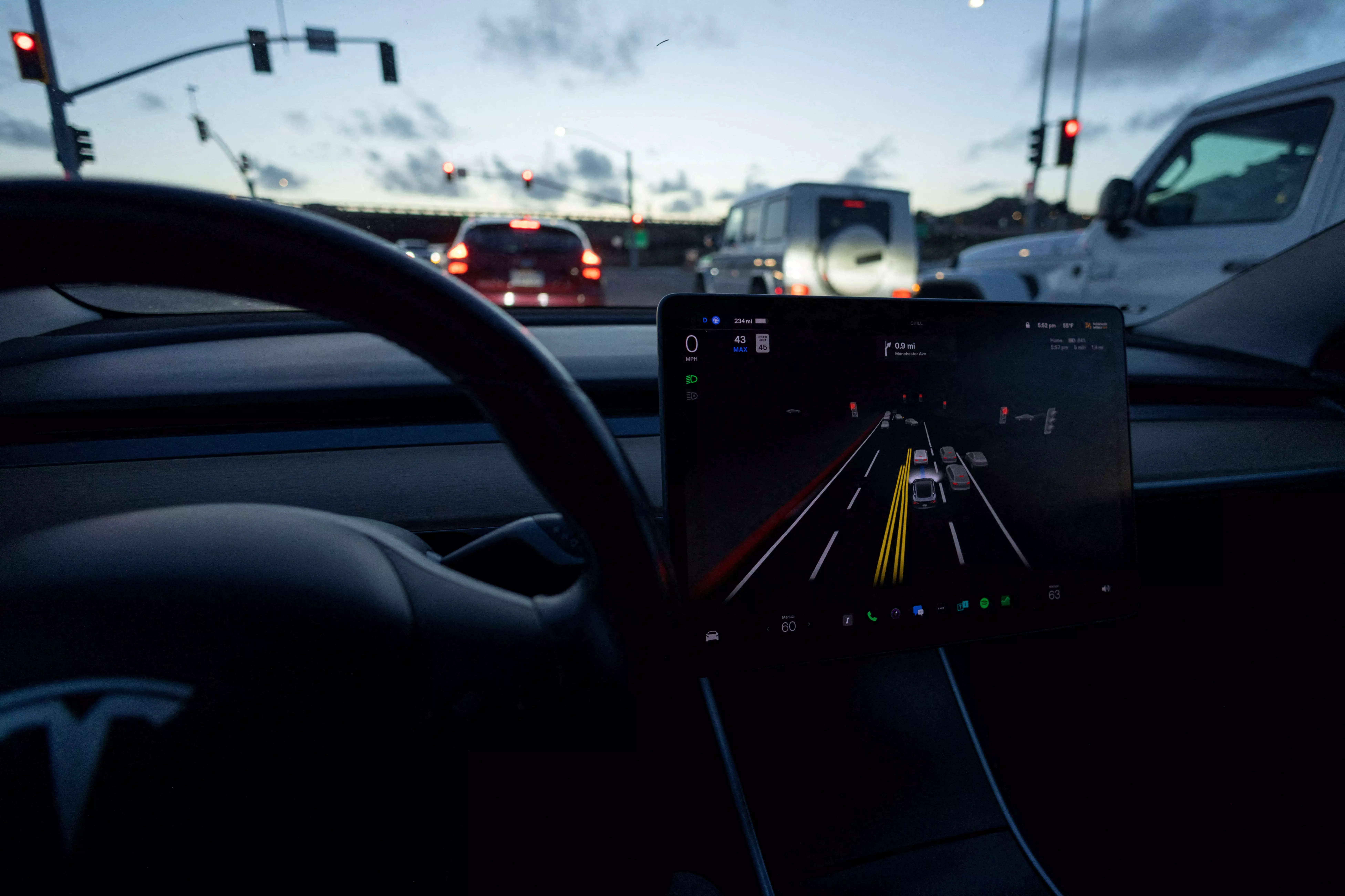 <p><br>Major automakers are racing each other to deploy technology that allows motorists to take their hands off the wheel under certain conditions.</p>