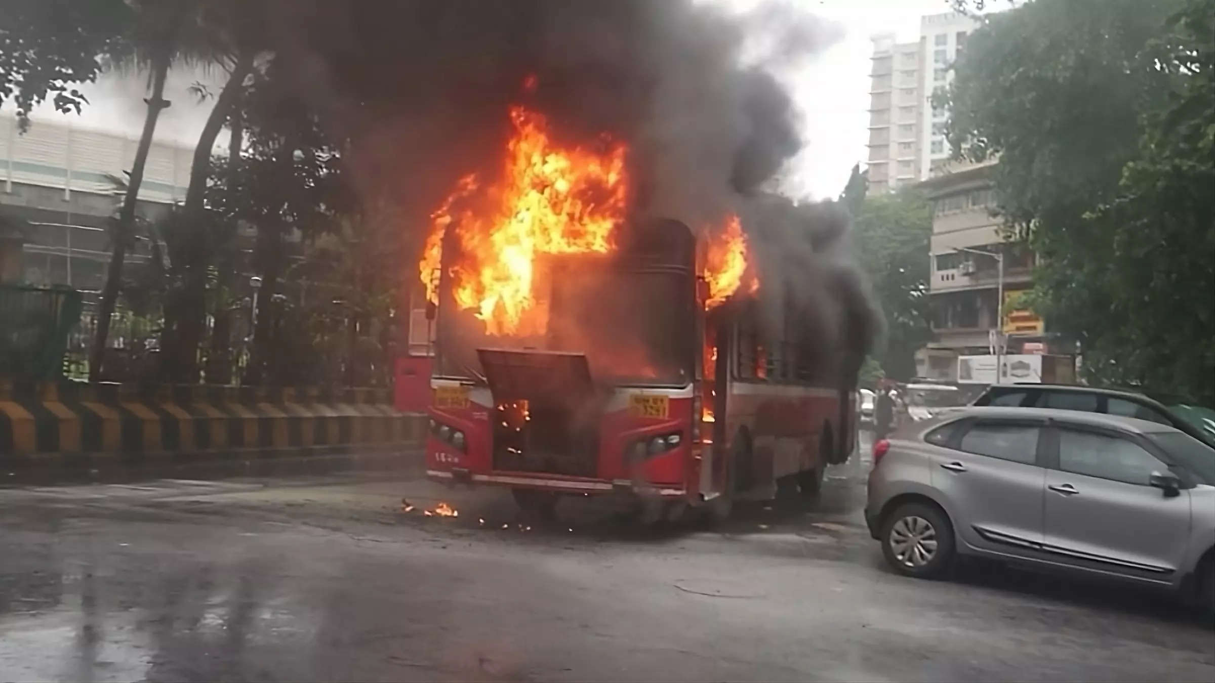 <p>This is the sixth incident of fire involving BEST buses so far this year and third in less than three months. </p>