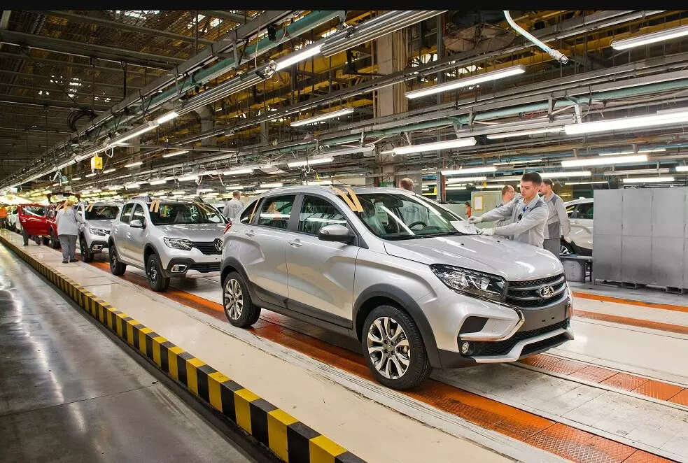 <p>Avtovaz said in a statement it would significantly expand the bank's strategy while continuing to provide car loans to individuals.</p>