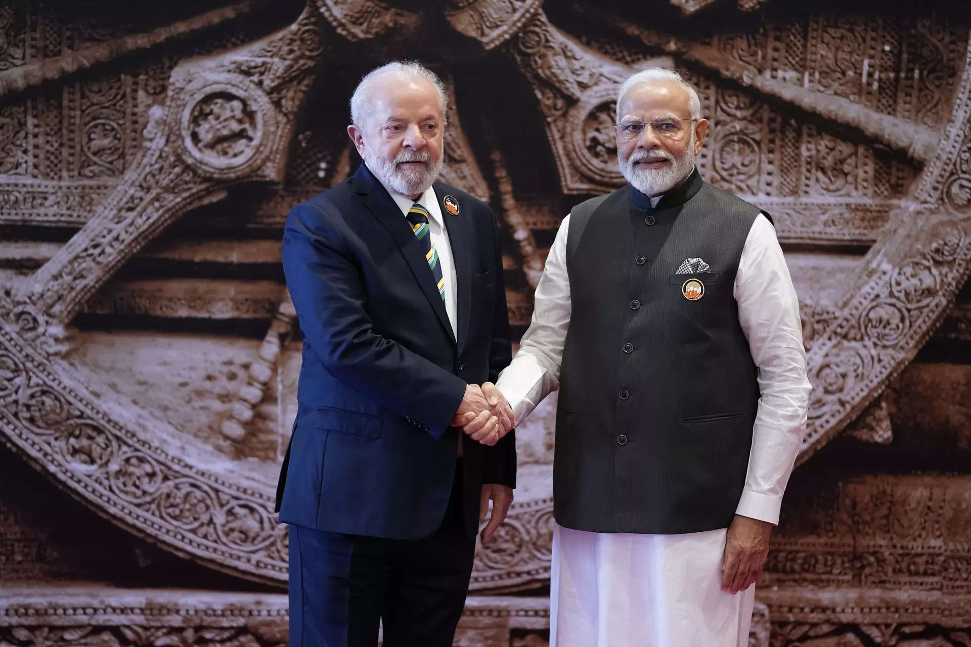 <p>PM Modi with President Lula da Silva.</p>