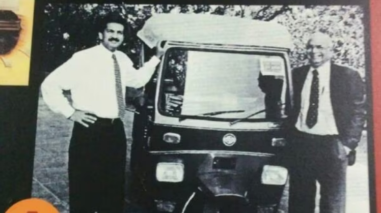 <p>As evident from the post, the picture dates back to 1999, showing Anand Mahindra posing with the three-wheeler electric vehicle.</p>