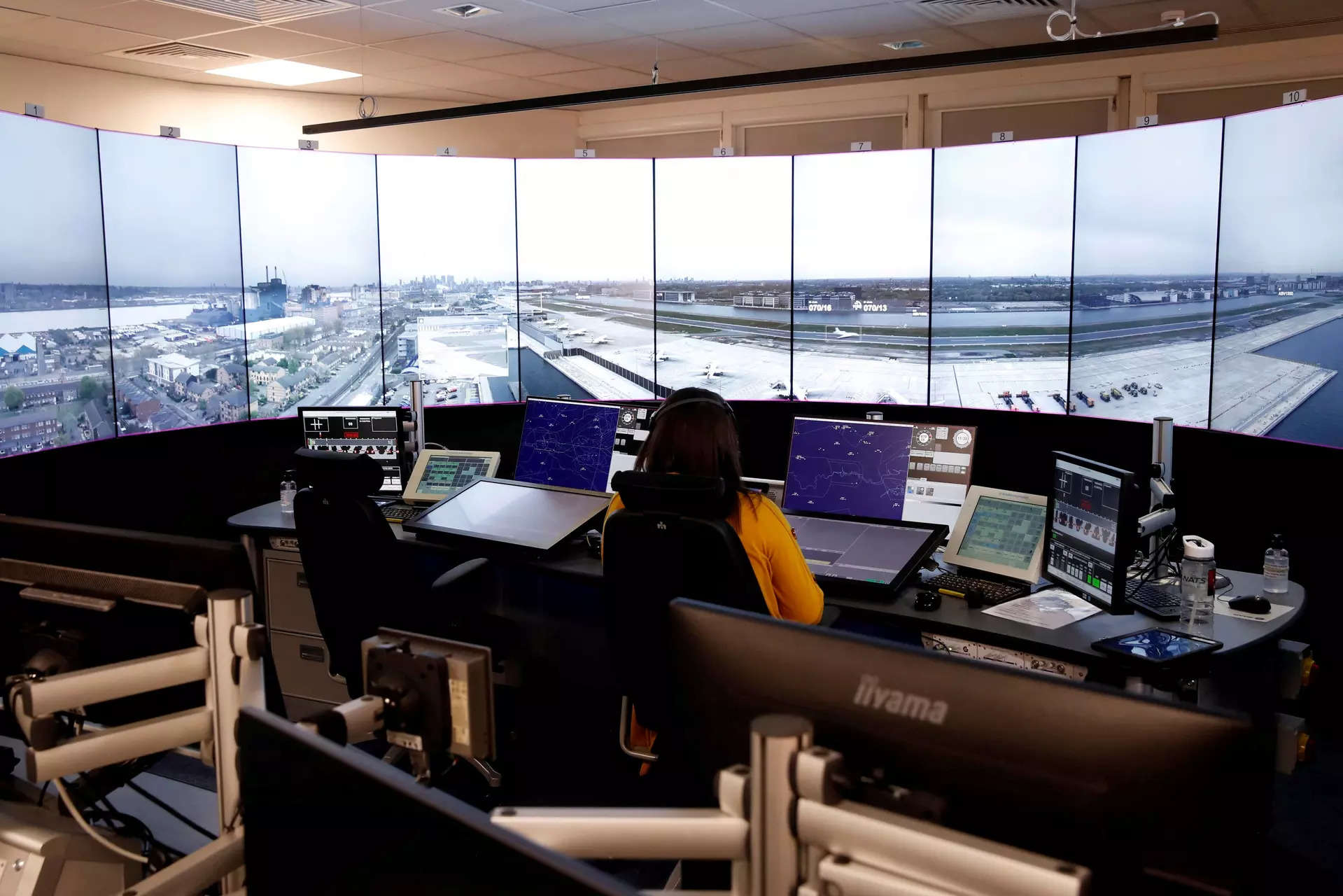 Air Traffic Control Is Short About 3,000 Staffers As Summer