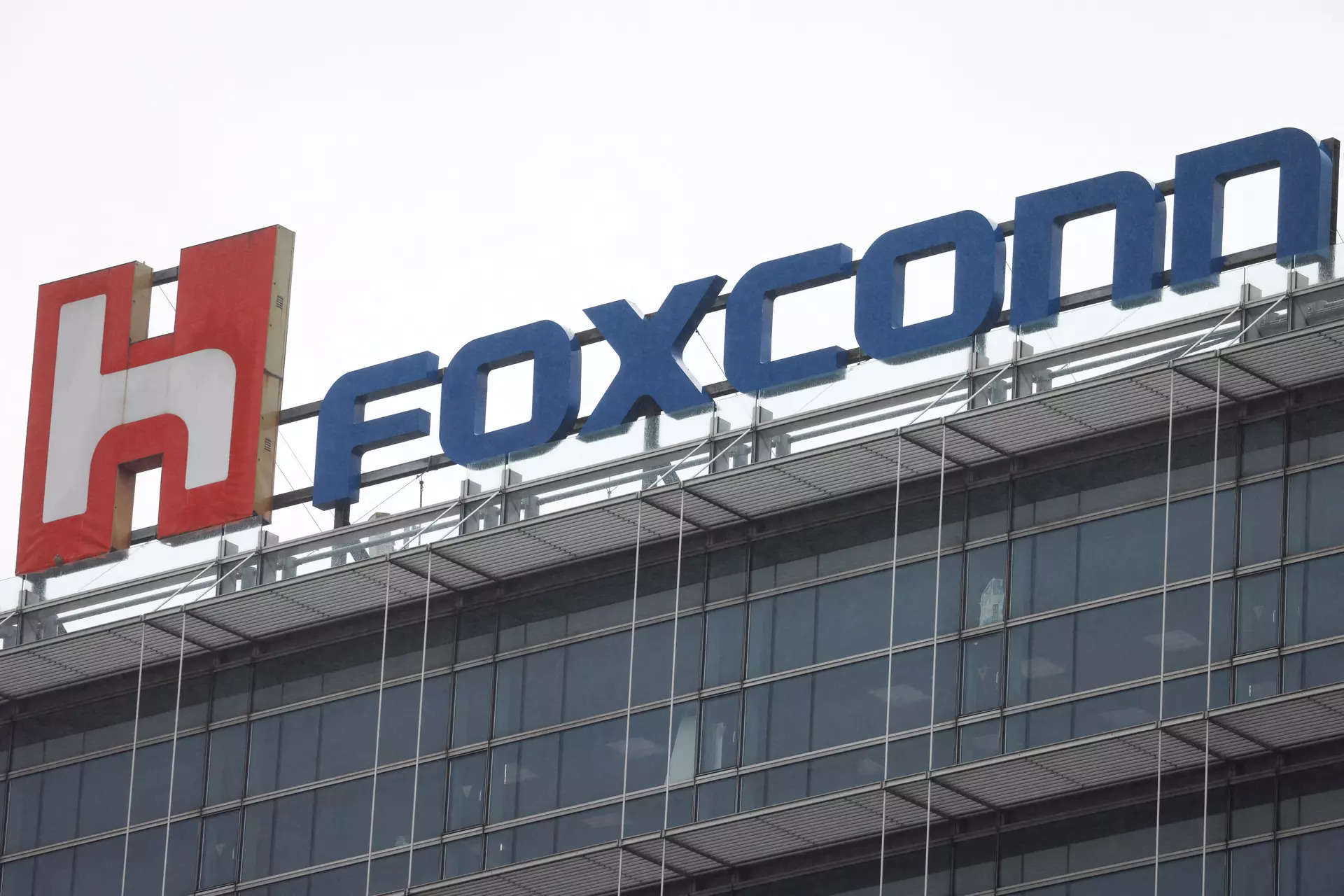 Foxconn's India iPhone Assembly Plans Explained for Investors