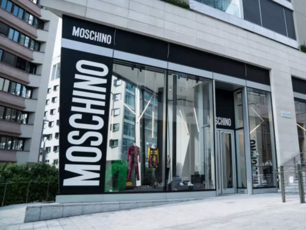 Moschino head discount office milan address