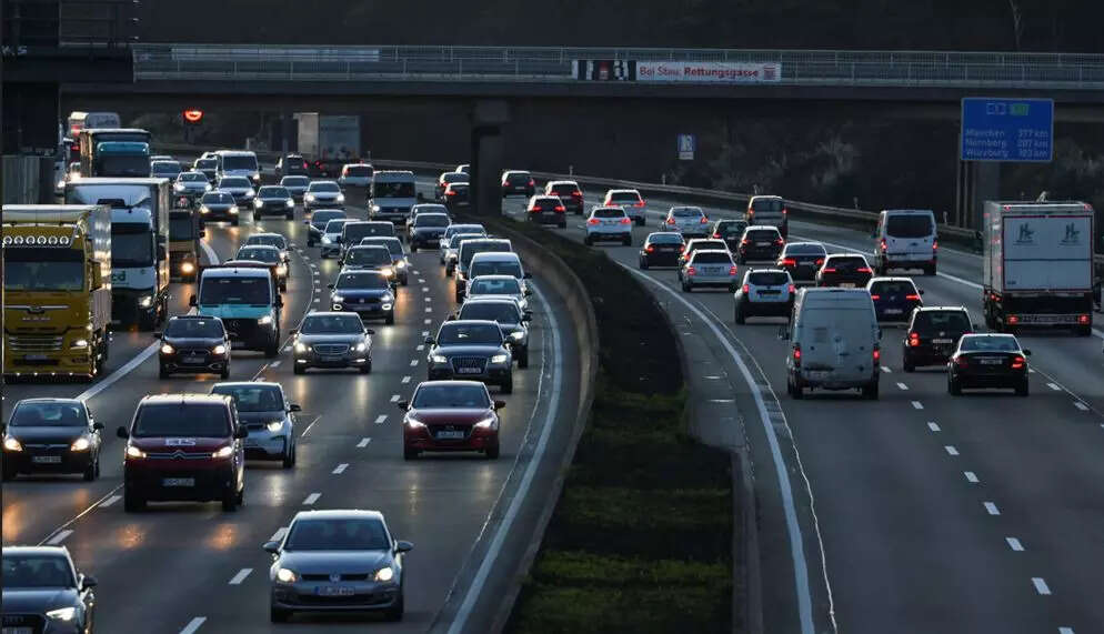 <p>A group of eight member states have been pushing for weaker rules over concerns that new limits on pollutants such as nitrous oxides in combustion engines would divert efforts away from investment in electric vehicles.</p>