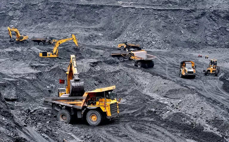 <p>Rare earths at Dong Pao are relatively easy to access and are mostly concentrated in bastnaesite ores, according to the Hanoi University of Mining and Geology.</p>