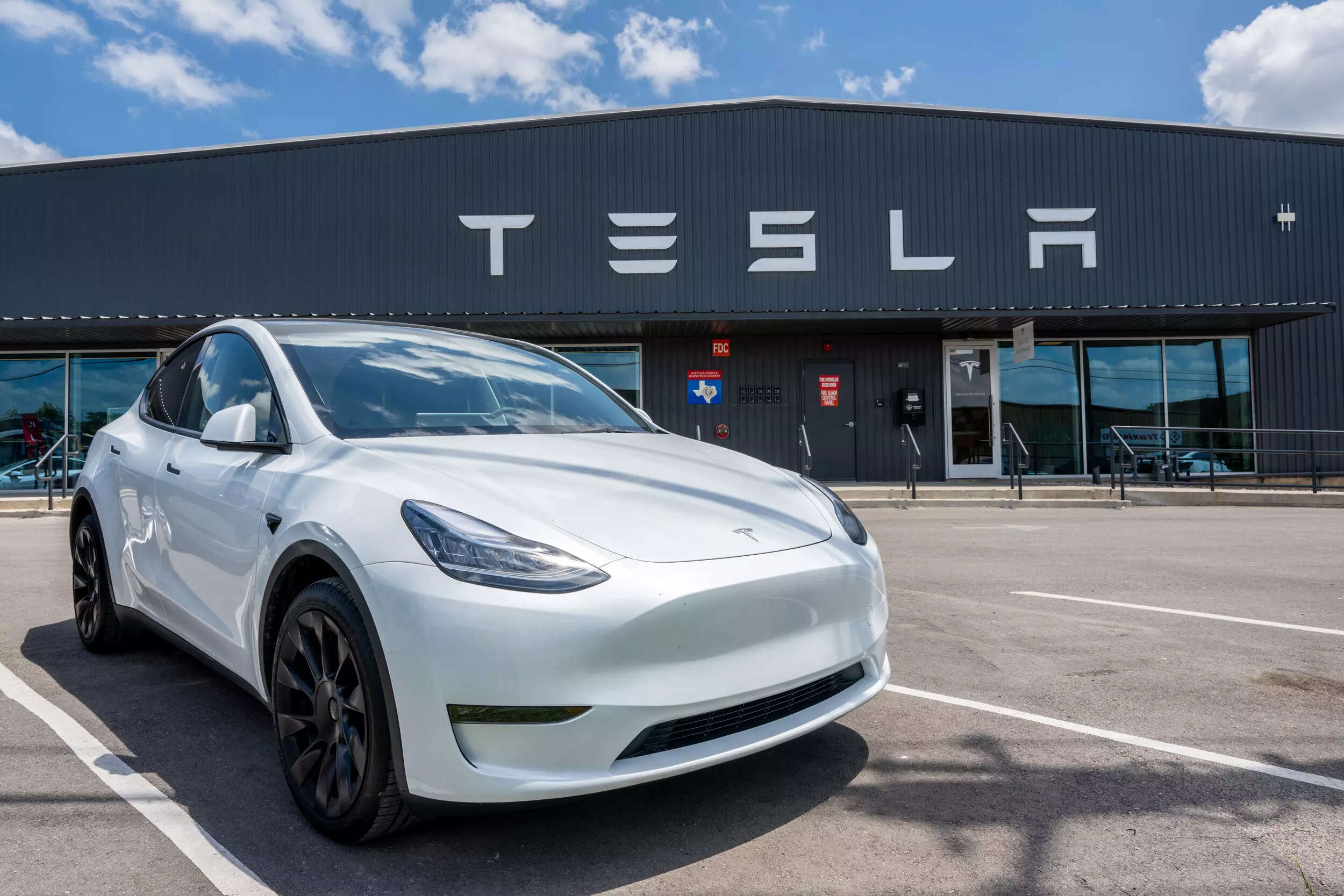 <p><br />The updated Model 3 has a higher price and its China and Europe deliveries are expected to start in the fourth quarter, while a Cybertruck launch event is also expected later this year.</p>