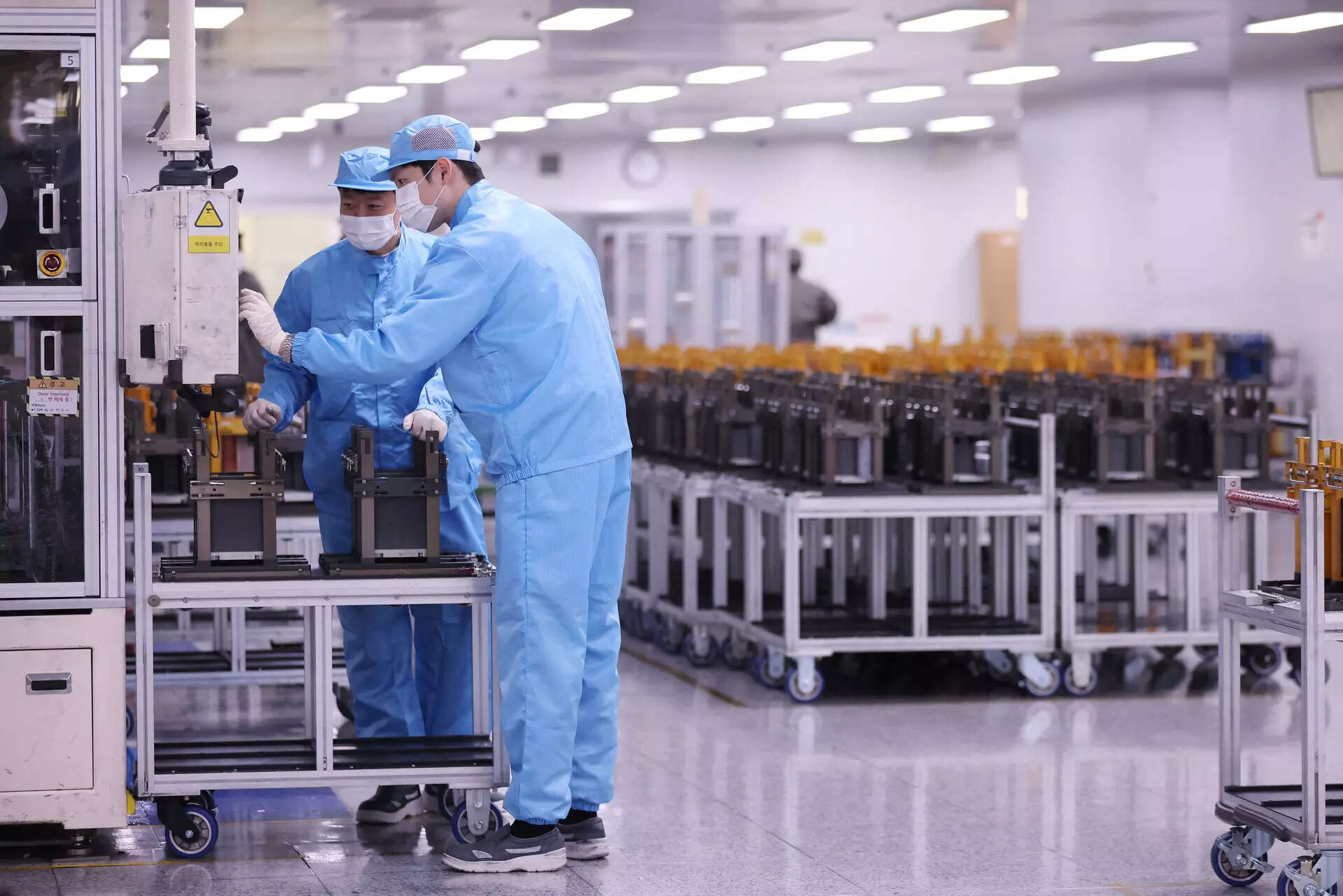 <p> Orano's technology allows the recovery of all materials used in lithium-ion batteries.</p>