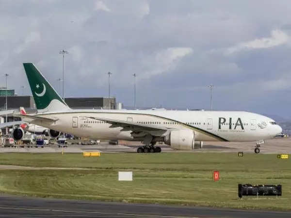 <p>Pakistan International Airlines cancels flights over non-payment of dues to fuel supplier</p>