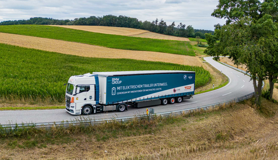 <p>The e-trailer’s battery was charged carbon neutrally using 100% green energy, meaning that with series application, a single electric trailer could facilitate a CO2 reduction of around 120 tonnes per year.</p>