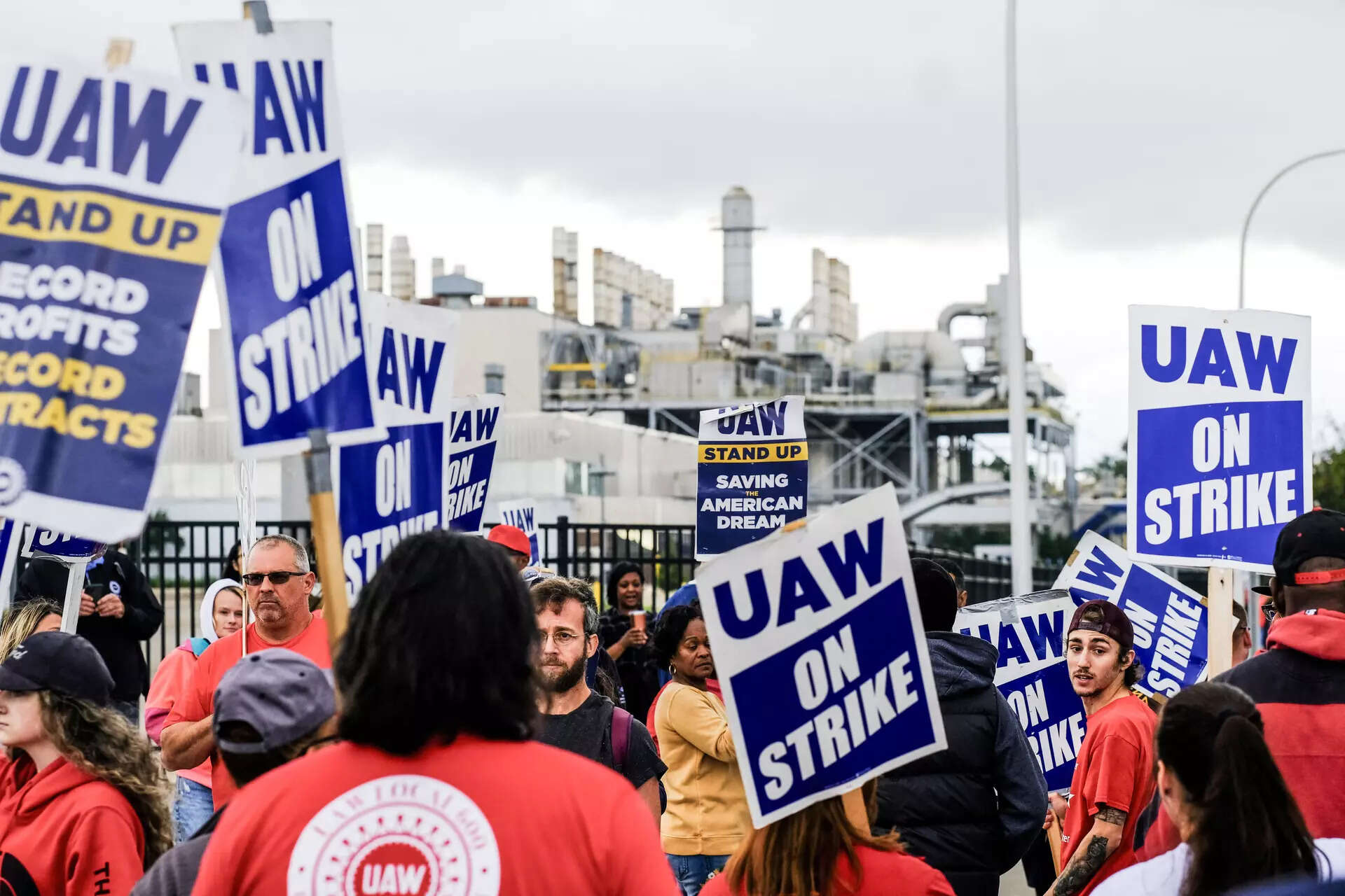 <p>While the UAW has not formally announced the ratification, it would mark the first approval of a deal, which runs through April 2028, with one of the Detroit Three. Voting at Ford and Stellantis is still underway.</p>