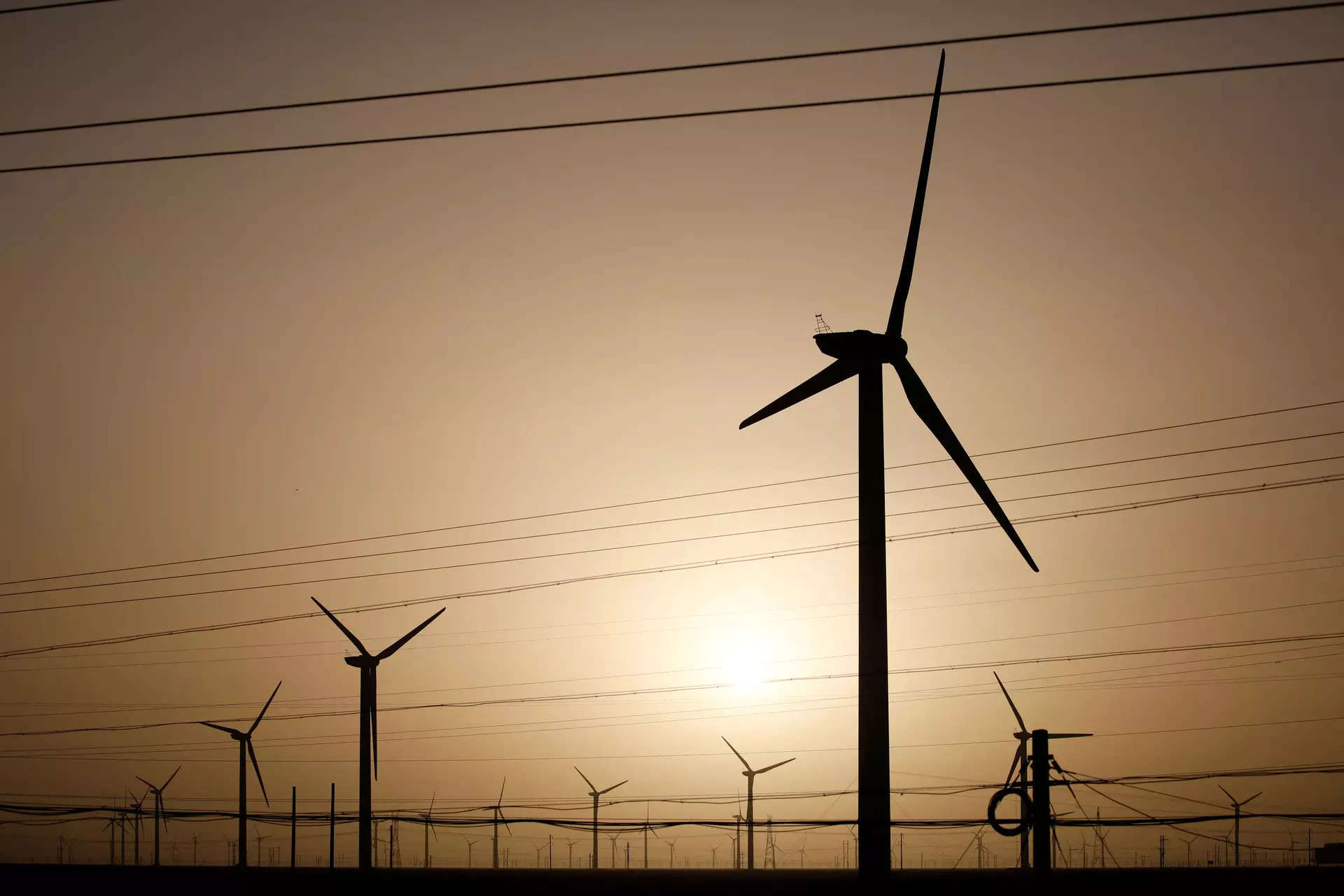 Wind turbine blades: inside the battle to overcome their waste problem, ET  EnergyWorld
