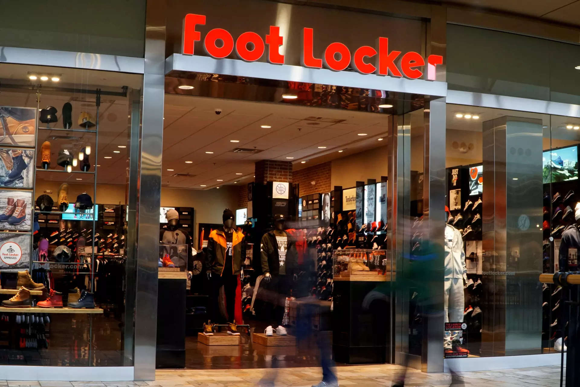 Footlocker boost store