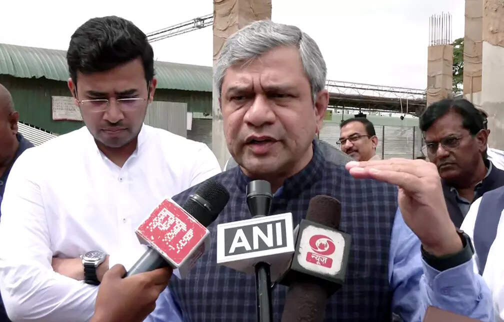 <p>Union Railways Minister, Ashwini Vaishnaw</p>