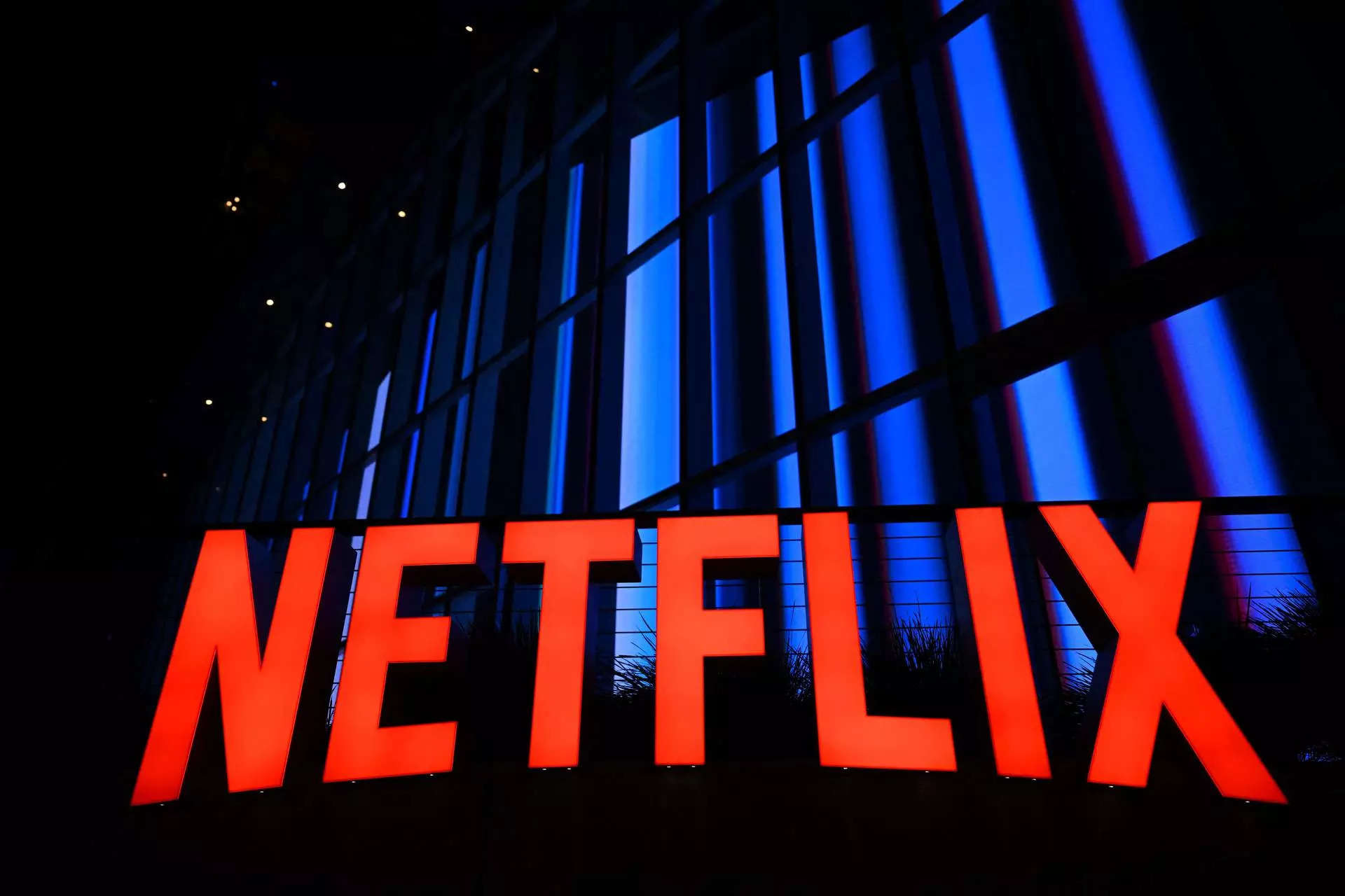 A Chart-Topping Netflix Series Has Been Cancelled After Just One