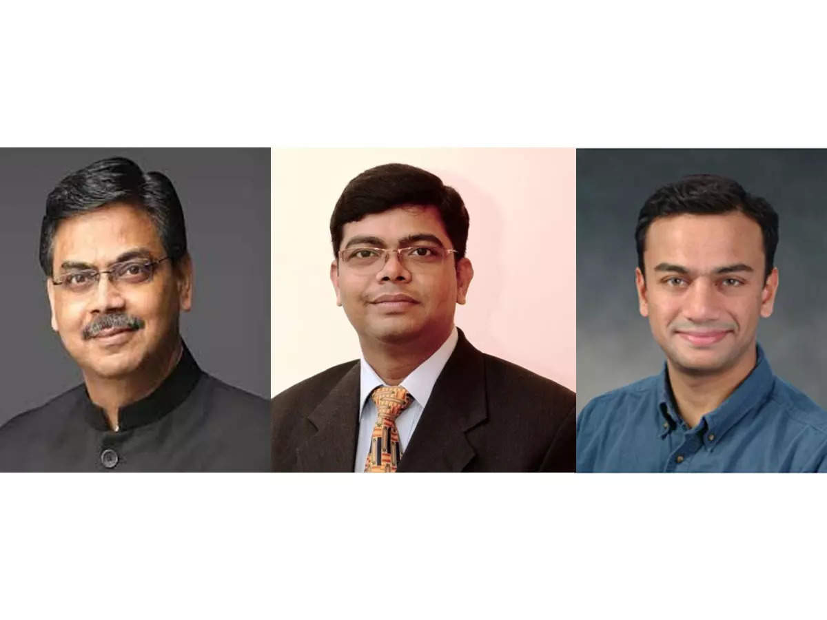 <p>From L to R: Girish Wagh - Executive Director, Tata Motors; Dr Tapan Sahoo, Executive Director, Engineering, Maruti Suzuki India; and Dr. K Subramanian, Vice President, Advanced Engineering, Ashok Leyland.</p>