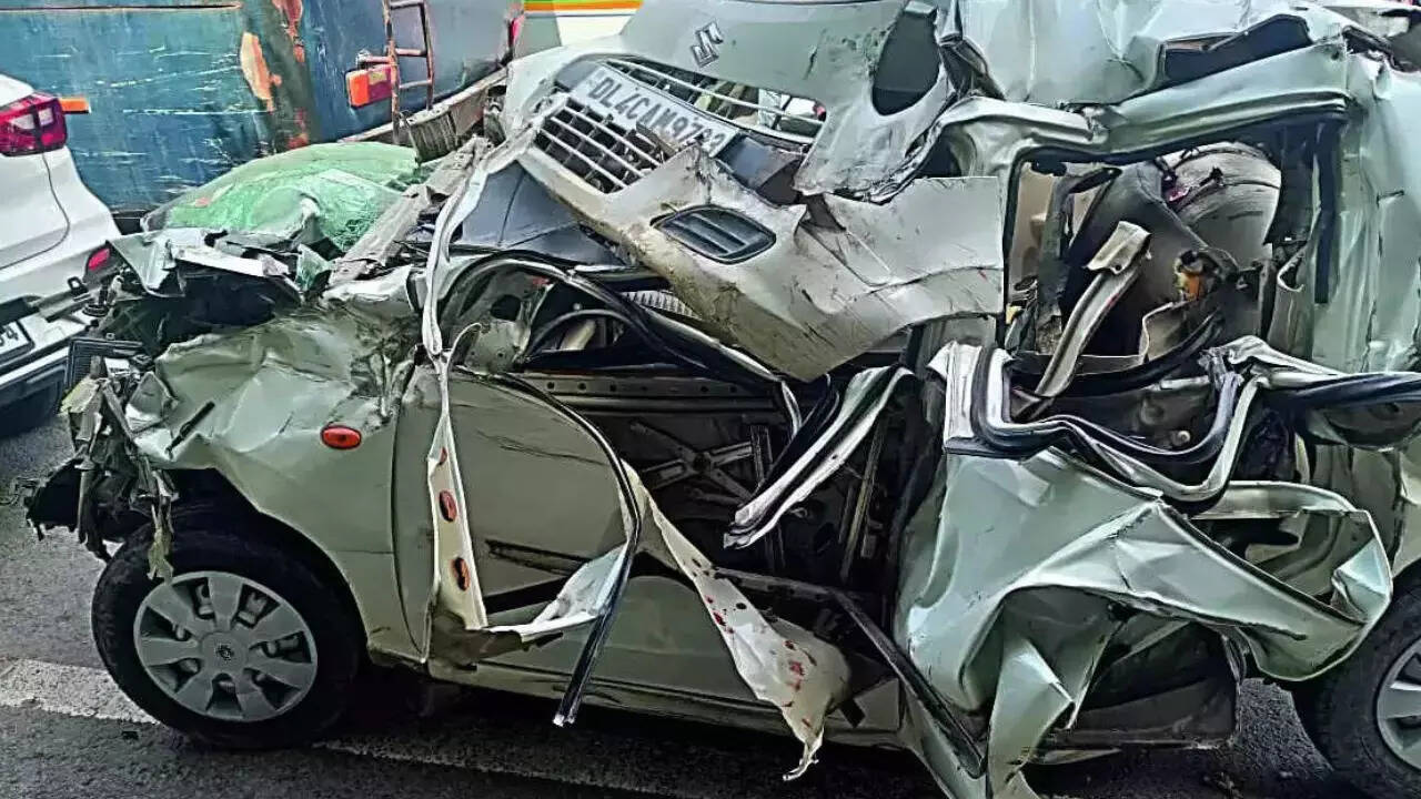 <p>The WHO has estimated the fatalities around 2.16 lakh considering the probability of many victims succumbing to road crash injuries months after meeting with the accidents.</p>