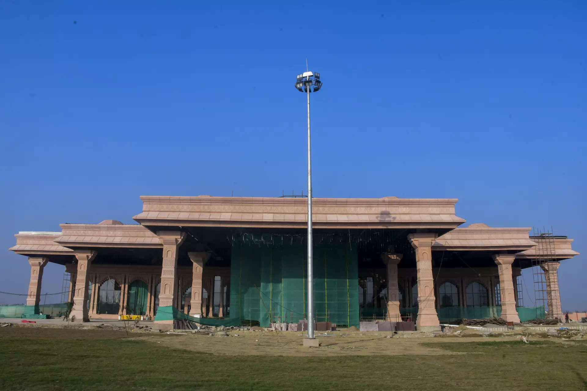 <p>Ayodhya Airport under construction</p>
