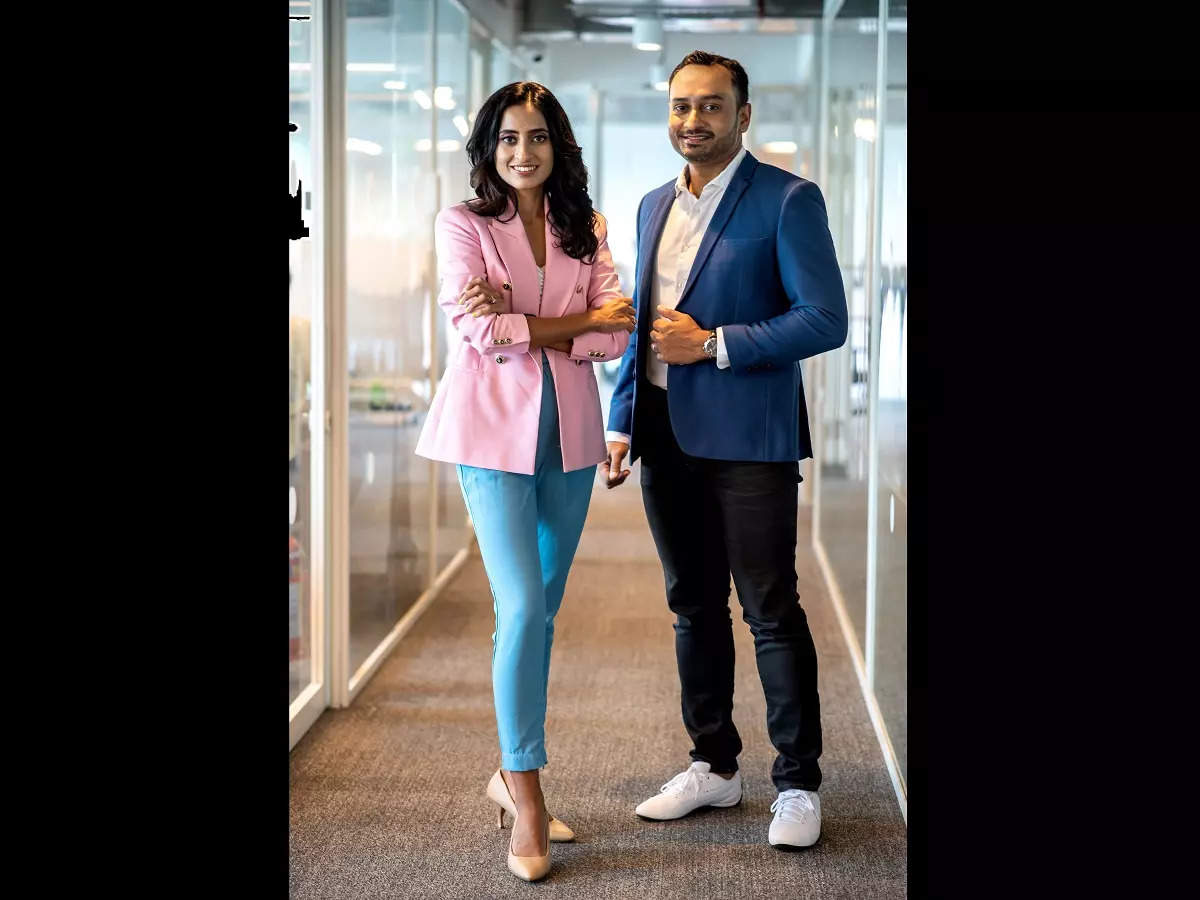 <p>(L-R)Vineeta Singh and Kaushik Mukherjee,  founders, Sugar Cosmetics</p>