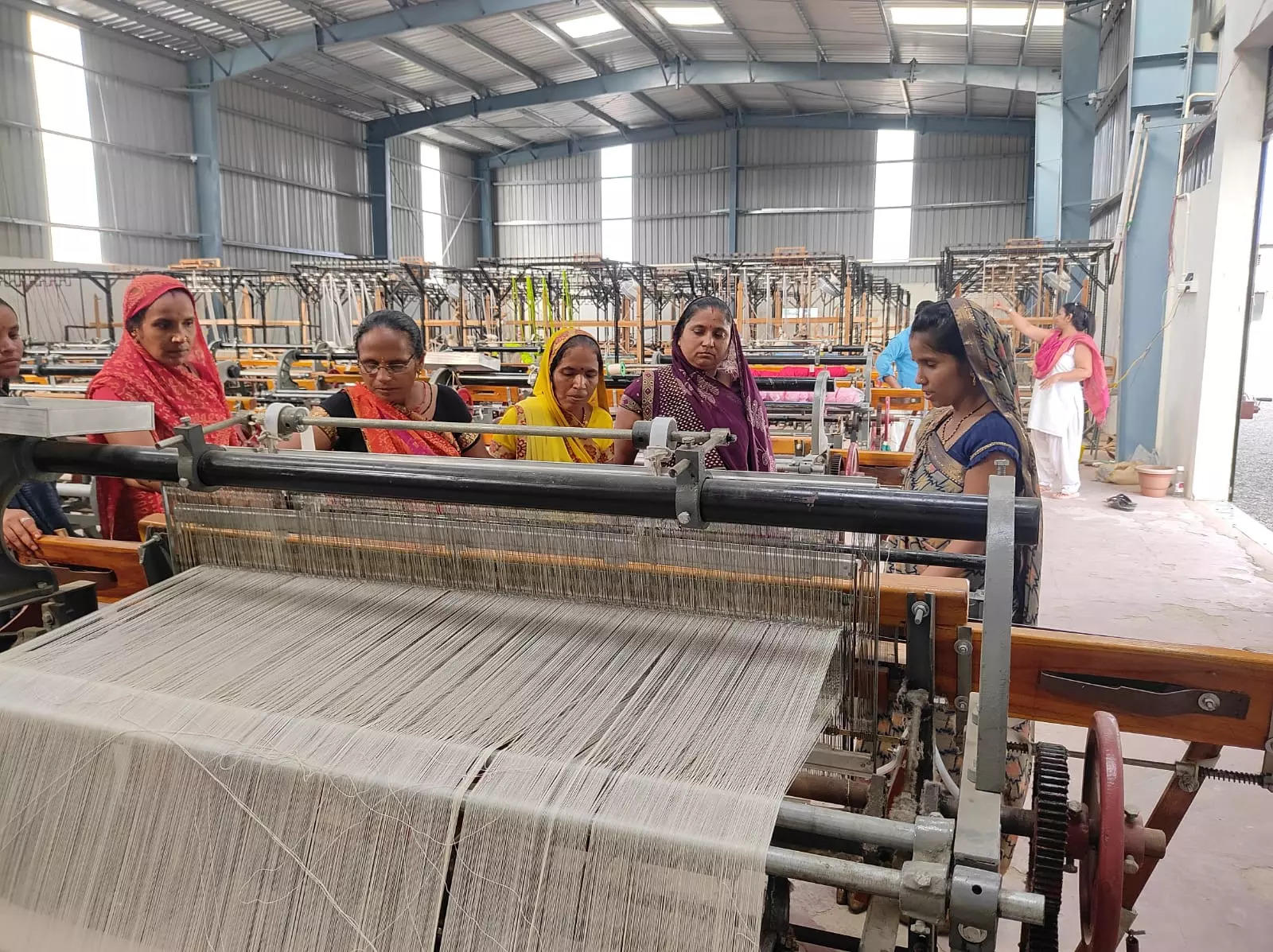 <p>Seema Mishra, Founder of Handloom Kasrawad Art Cluster, states that the garment industry is expected to be a dominating sector in the times ahead. </p>