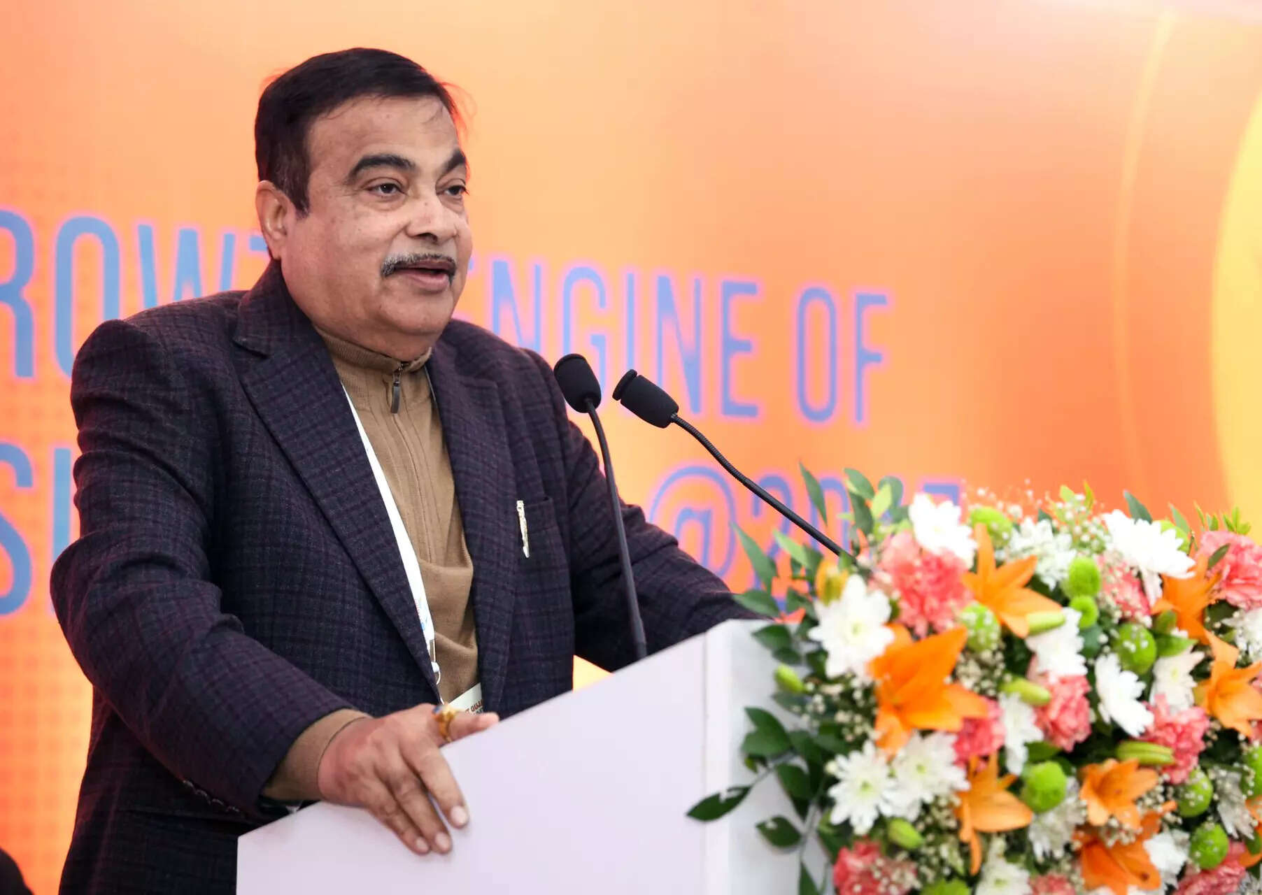 <p>Emphasizing India's potential under PM Modi's leadership, the minister urged the auto industry to capitalize on this momentum to make India the leading global hub for automobile manufacturing</p>