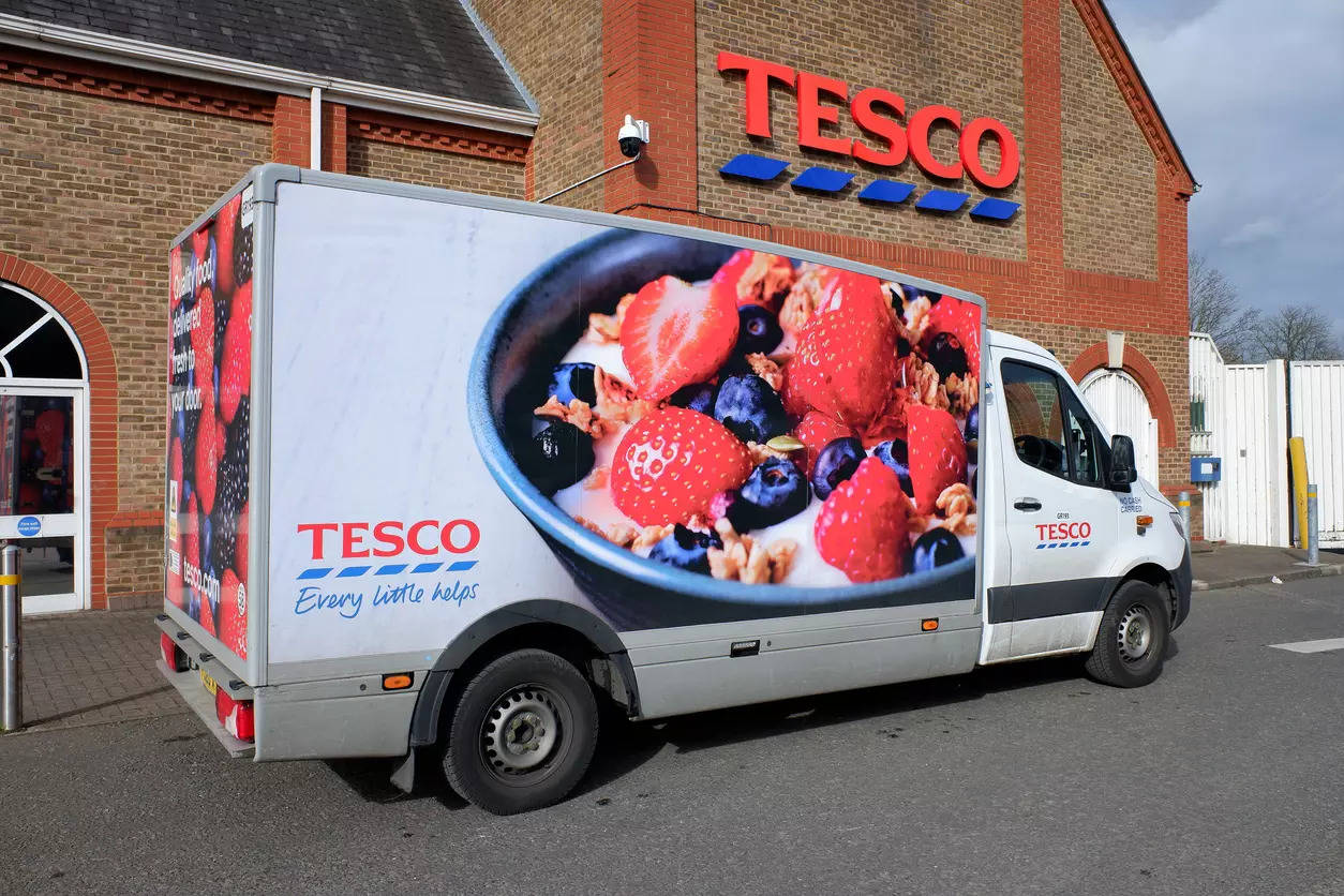 Tesco Raises Profit Outlook After Record Christmas Sales - Bloomberg