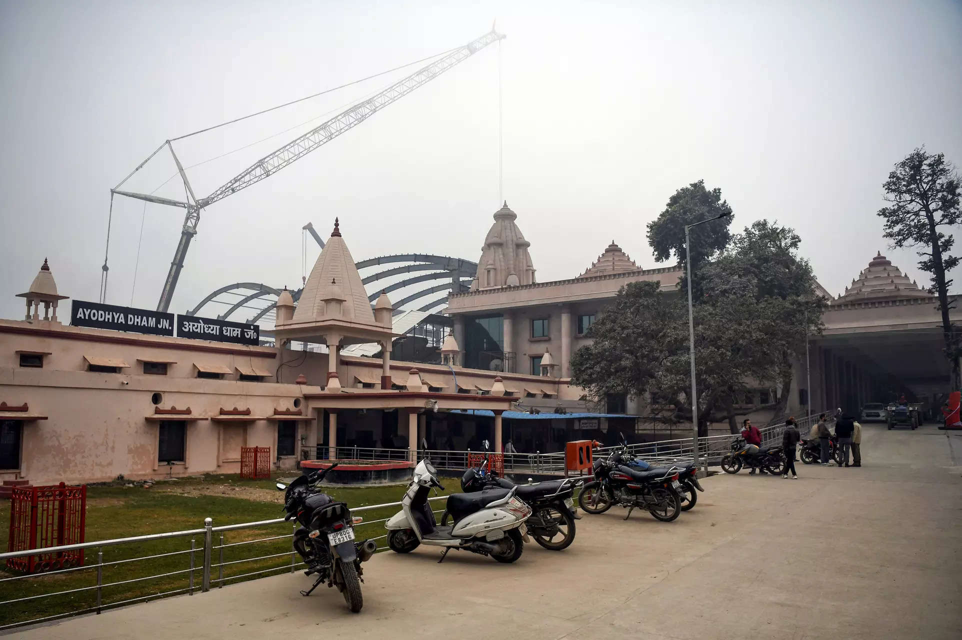 <p>Construction work underway at the Ayodhya Dham Junction ahead of the Pran Pratishtha ceremony of the Ram Janmabhoomi Temple, in Ayodhya. (ANI Photo/Ishant)</p>