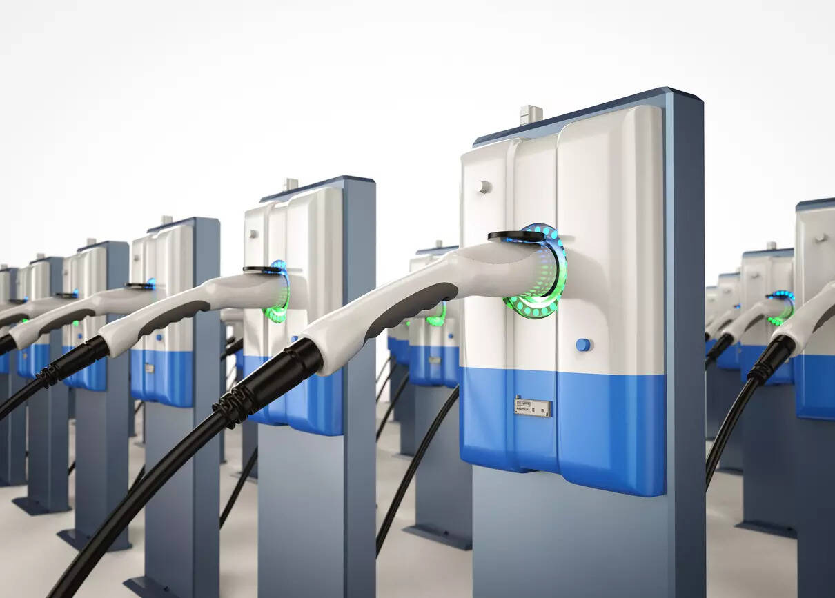 <p>On Thursday, the U.S. awarded nearly USD 150 million for projects in 20 states to repair or replace nearly 4,500 existing electric vehicle charging ports.</p>