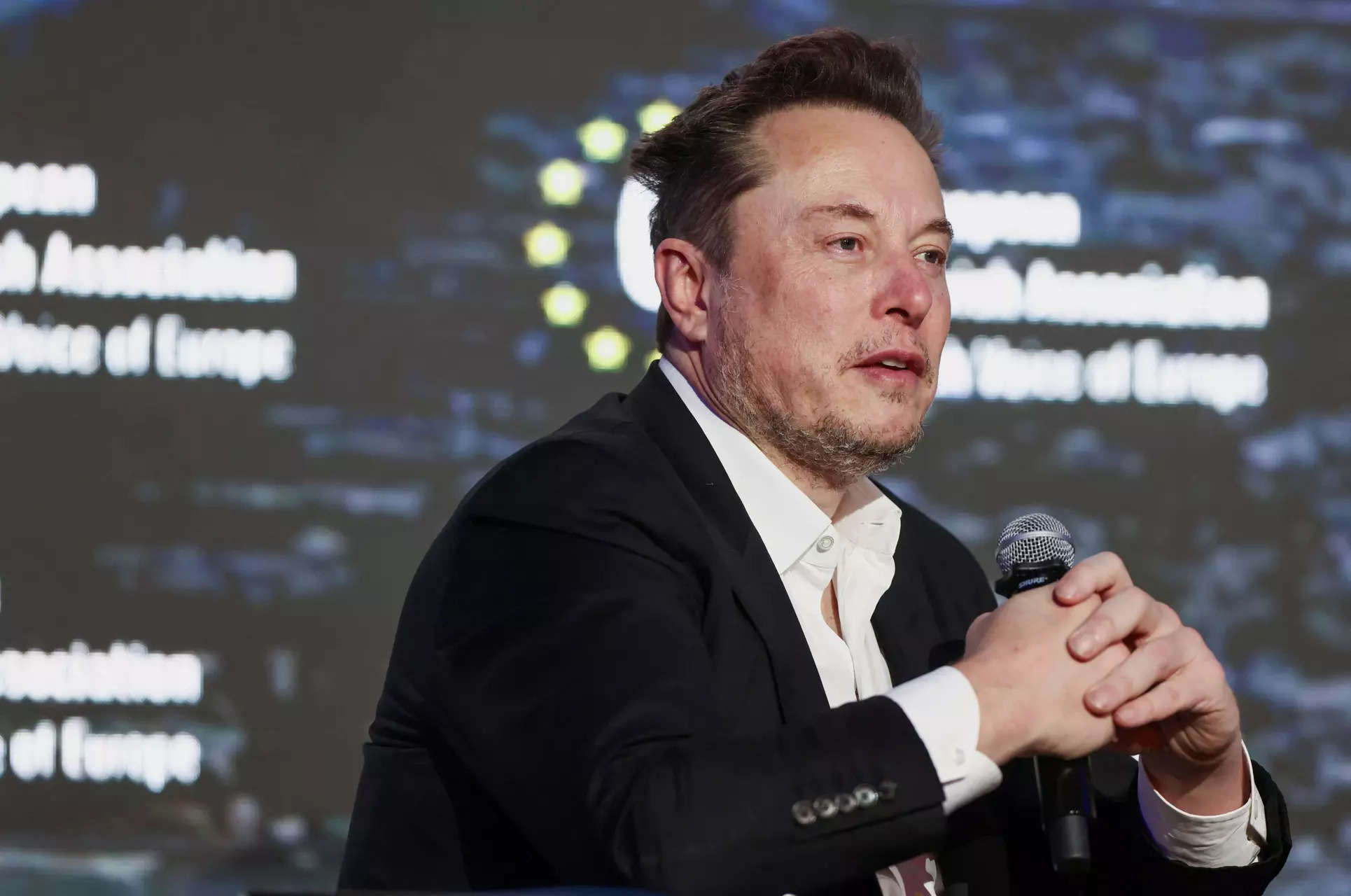 <p>Musk on Wednesday said there was "no obvious opportunity" to partner with Chinese rivals but Tesla was open to giving them access to its charging network and licensing other technologies such as self-driving.</p>