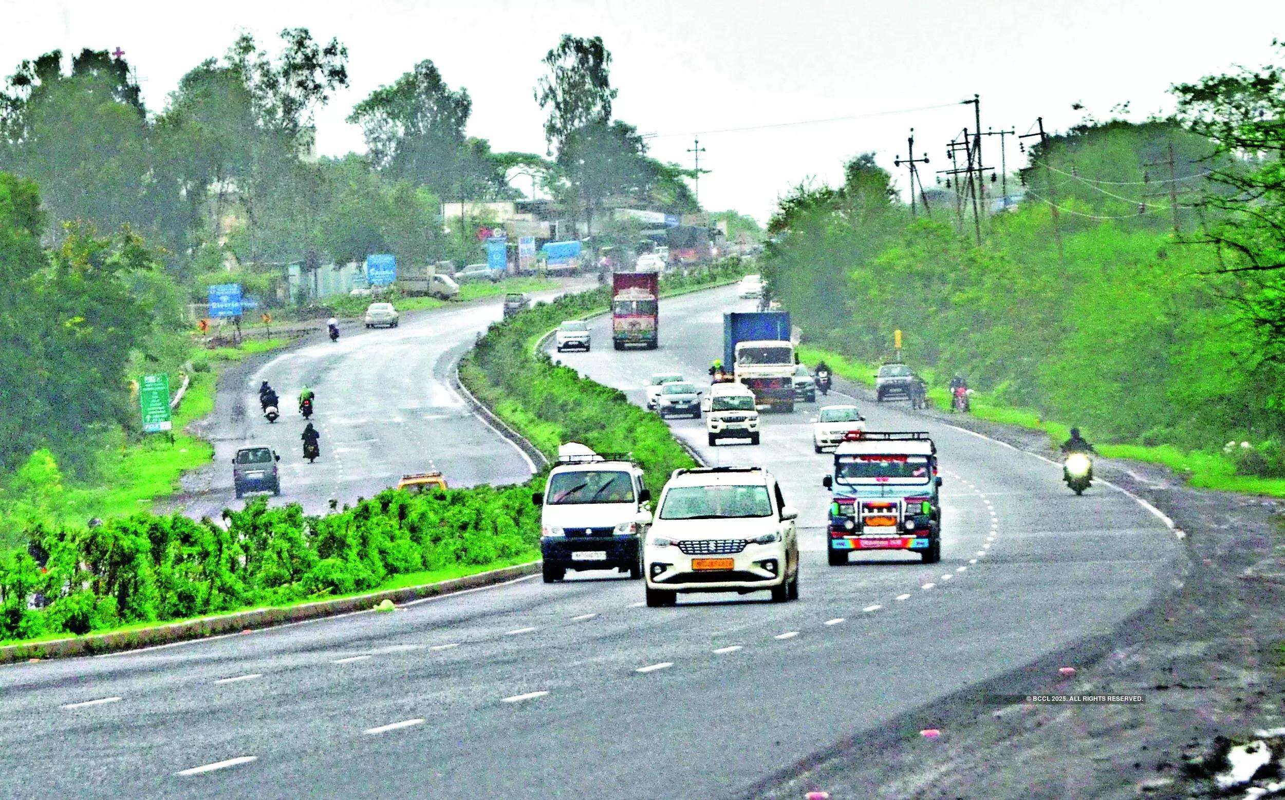 <p>He said that the state government chose LMC to grant a budget under CMGS as an incentive for the increase of revenue by INR 100 crore in the last financial year.</p>