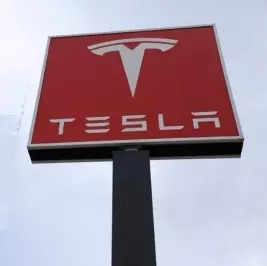 <p>Tesla said on its website that the reduced pricing applies to deliveries purchased now through February 29, and that costs will jump by USD 1,000 or more on March 1.</p>