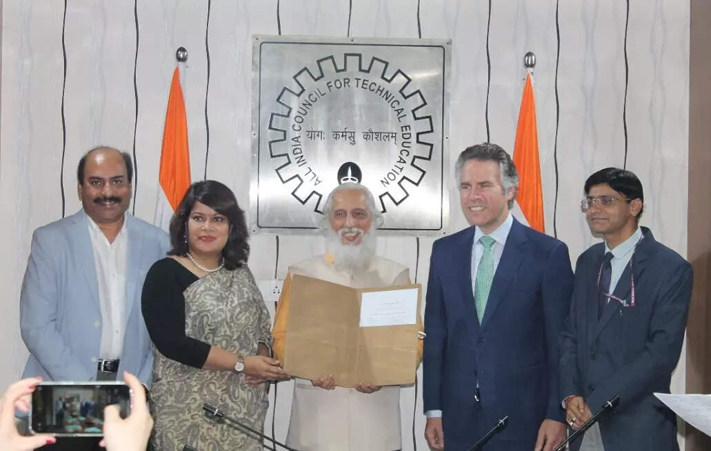 <p>Professor Anil D Sahasrabudhe, Chairman, National Educational Technology Forum (NETF),  at the MoU signing ceremony. </p>